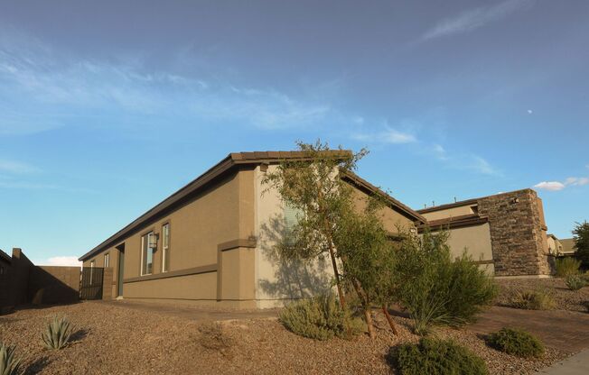 A Fabulous 2 Bedroom home with a Pool in Henderson Furnished or NOT!!!