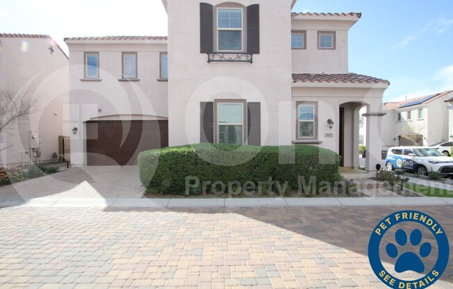 943 E DANBURY DR