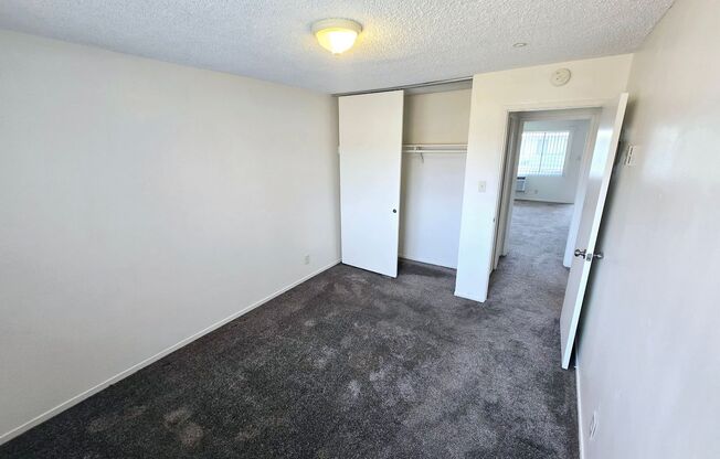 2 beds, 1 bath, 850 sqft, $1,950, Unit 18