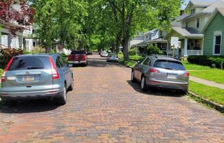 1259 CREIGHTON AVE