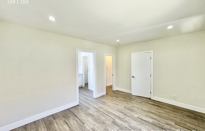 2416 LASALLE AVE
