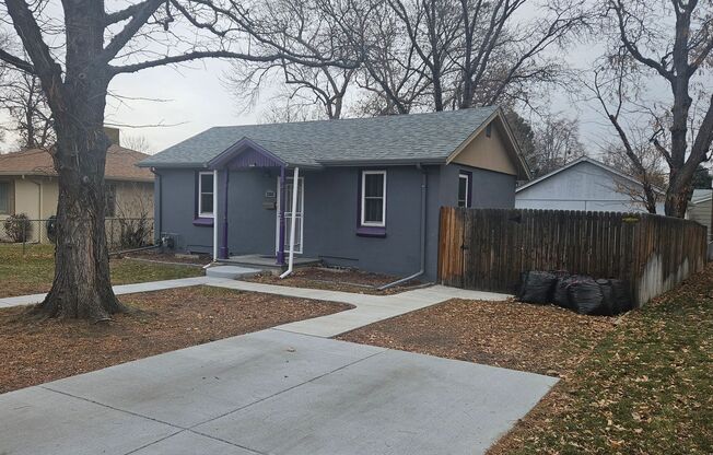 Cozy 1 bed/1 bath near the heart of Englewood