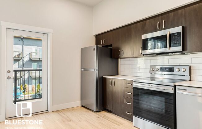 1 bed, 1 bath, 581 sqft, $1,295, Unit D325