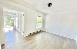 Gorgeous Remodeled 1 Bed, 1 Bath on South Hill!