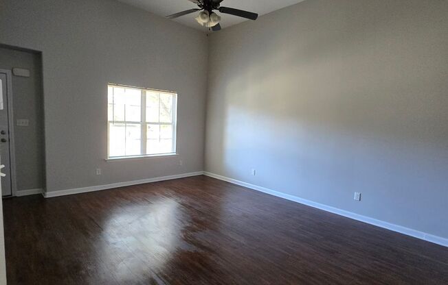 Two-Story Beauty in Olive Branch with Complete Kitchen Appliance Set