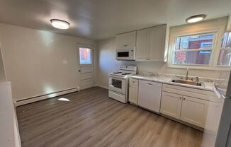 2 beds, 1 bath, $1,095