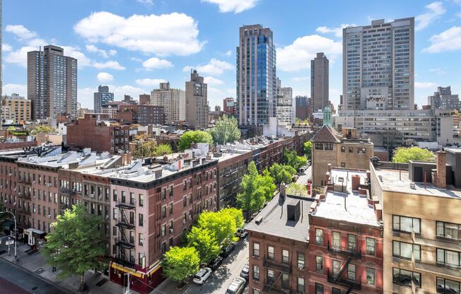 350 E 82 ST
