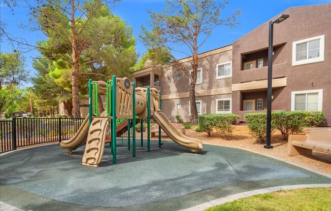 3 beds, 2 baths, $1,795, Unit UNIT 2169