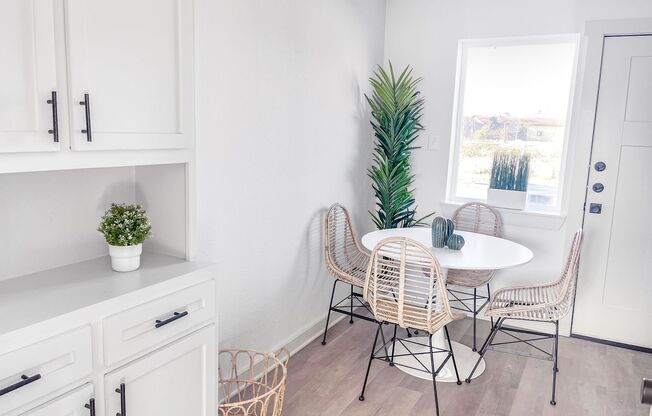 4 beds, 1 bath, 1,056 sqft, $1,550, Unit 80