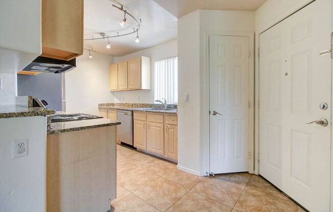 2 beds, 2 baths, 1,036 sqft, $1,600, Unit 284