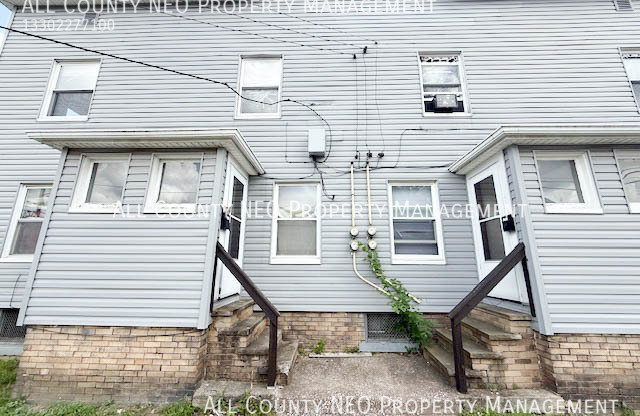 2915 ROANOKE AVE