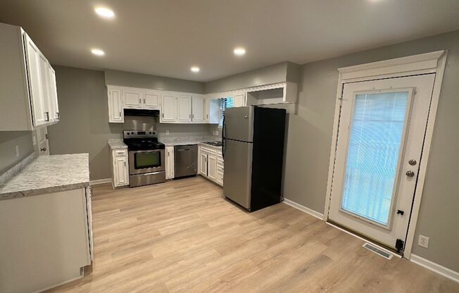 Beautiful, 4 Bedroom, 3 Bath House in Nashville!