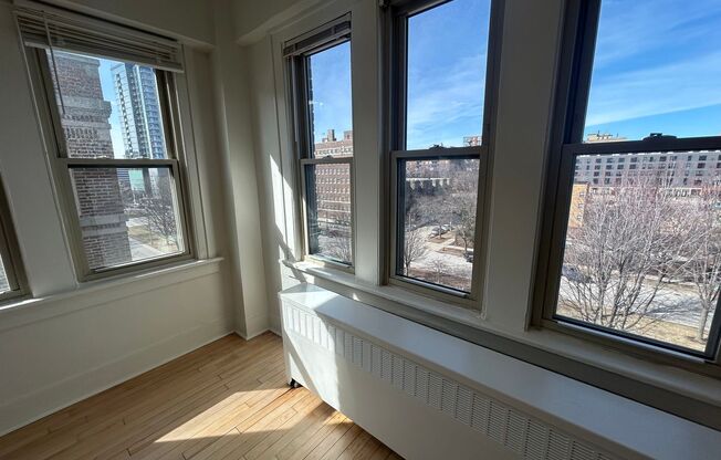 1 bed, 1 bath, $1,125