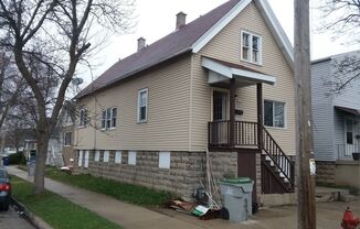 Large 3 Bedroom For Rent Southside Milwaukee