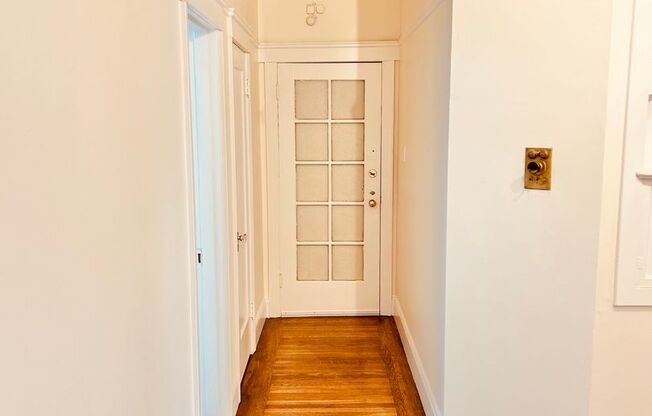 120 (2206 Greenwich/3201 Fillmore)