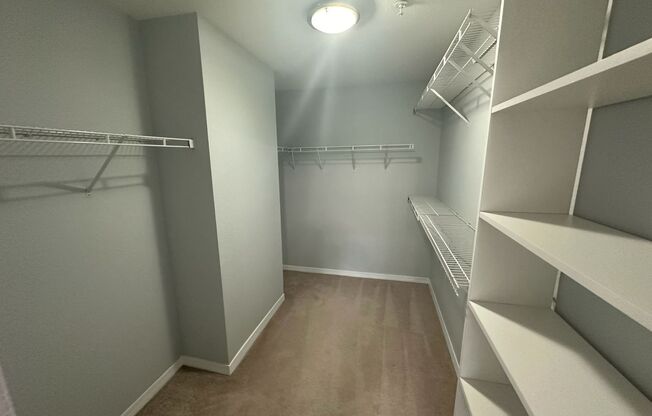 2 beds, 2 baths, $1,815, Unit Apt 5208