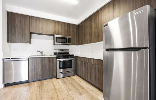 2 beds, 2 baths, 1,037 sqft, $2,950, Unit 507