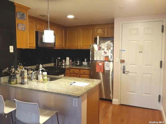 2 beds, 1 bath, $3,000