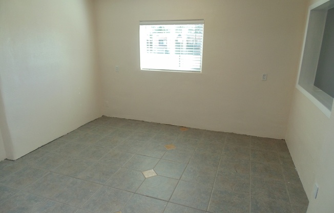 2 beds, 1 bath, $1,550