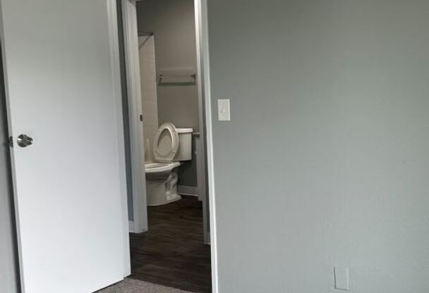 2 beds, 1 bath, 850 sqft, $1,550, Unit 1107 L7