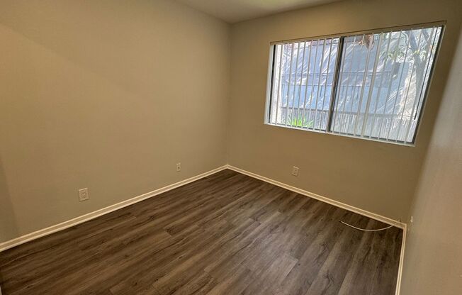 3 beds, 1 bath, 1,250 sqft, $2,398, Unit 309