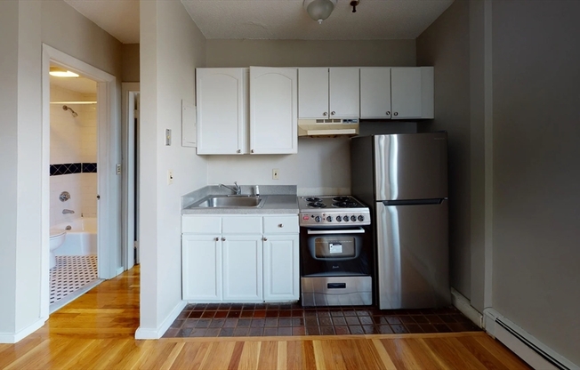 1 bed, 1 bath, 364 sqft, $2,195, Unit 14