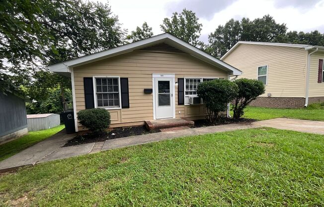 Charming Single Family Home - Convenient location close to UNCG