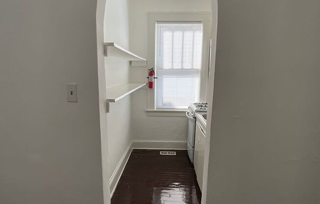 Studio, 1 bath, 650 sqft, $1,255, Unit 919 #3