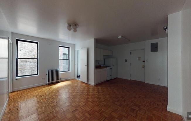 2 beds, 1 bath, $3,950, Unit 5