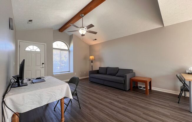 2B1b Apartment Sublease Available at Cheswick Village