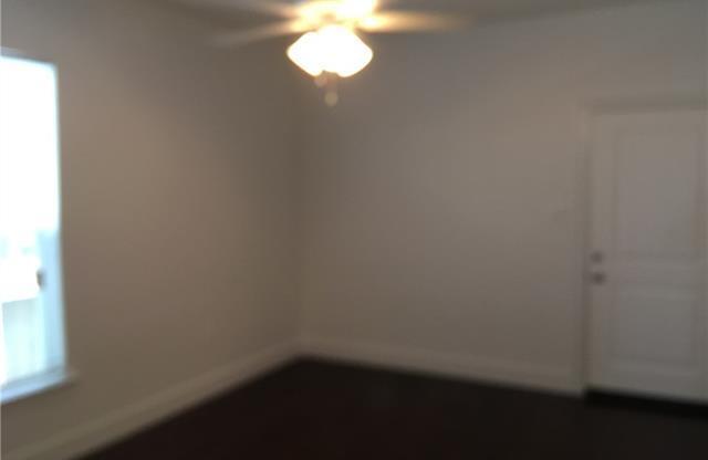 2 beds, 1 bath, 800 sqft, $1,395, Unit 1209