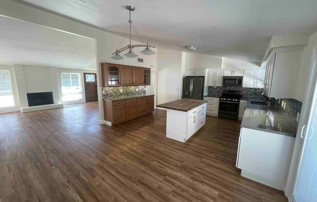 BEAUTIFULLY REMODELED GRANADA HILLS HOME!