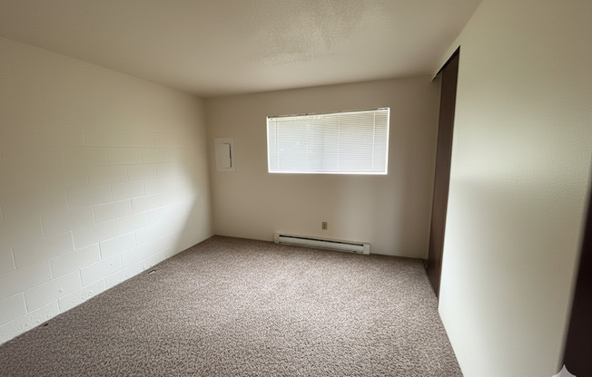 2 beds, 1 bath, 835 sqft, $1,395, Unit 4616 SE Milwaukie #19