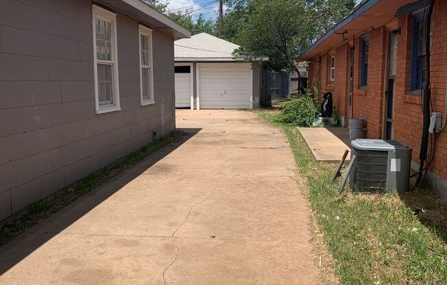 4 beds, 2 baths, $1,000