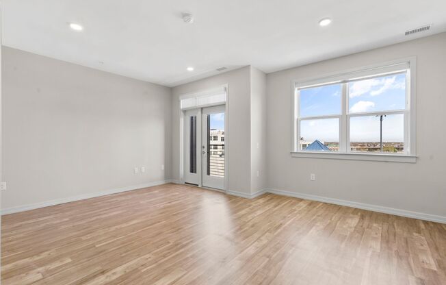 Studio, 1 bath, 548 sqft, $1,800, Unit 411