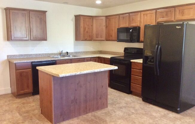 Updated!! 4 bedroom, 3 bath townhouse for Rent