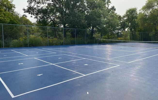 Sport court with tennis and foursquare