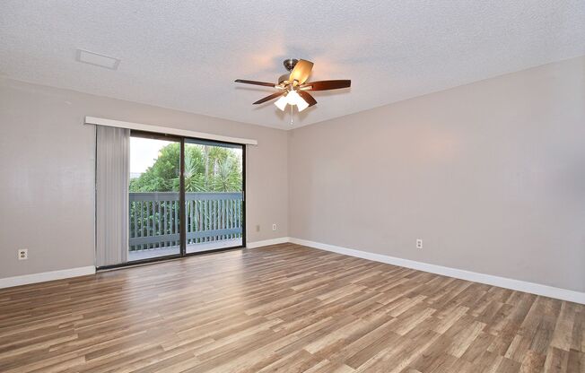 2 beds, 2.5 baths, $1,895, Unit UNIT 13