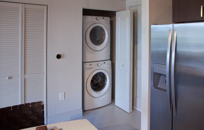 Stacked Washer And Dryers at Windsor at Doral, 4401 NW 87th Avenue, Doral