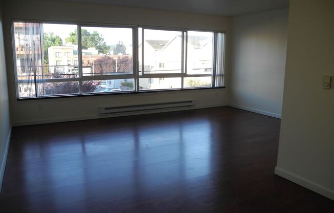 1 bed, 1 bath, 630 sqft, $1,695, Unit R-203