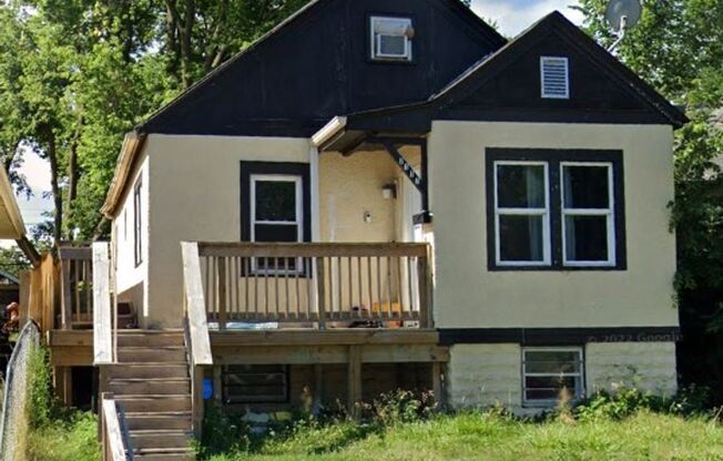 2111 4th Ave N
