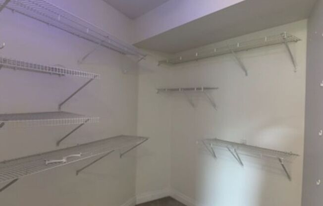 2411 BROWNSBORO RD
