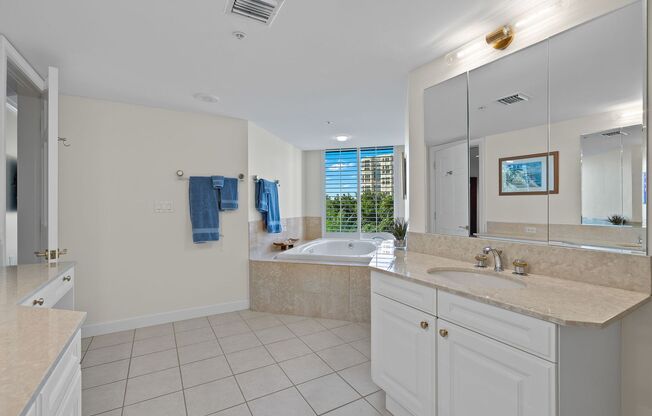 3 beds, 3 baths, 2,500 sqft, $16,000, Unit Off Season