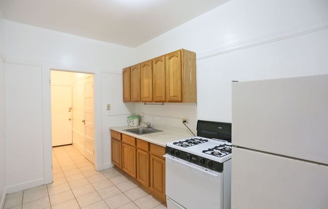 OPEN HOUSE: Thursday (3/12) 7:40pm-8:00pm. Downtown district second floor Junior 1BR on Bush at Mason, Laundry, Elevator (797 Bush St #103)