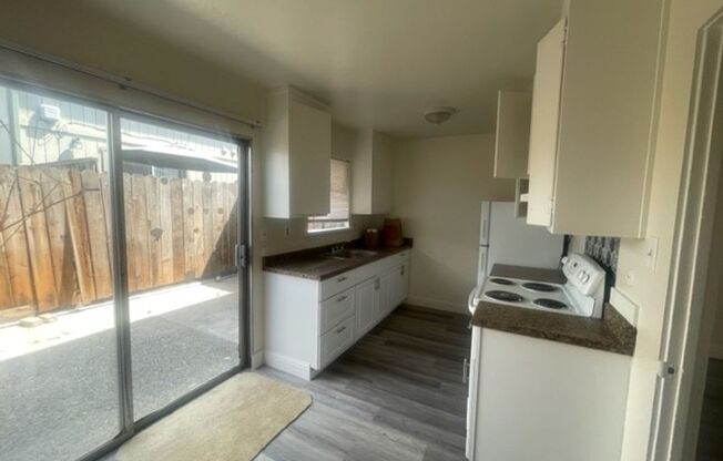 270 - 36851/36857 Sycamore St