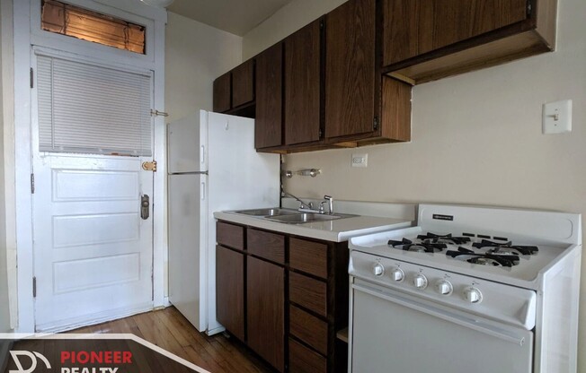 1200 W Wellington Ave #