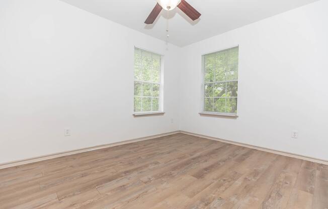 2 beds, 2 baths, 900 sqft, $1,283