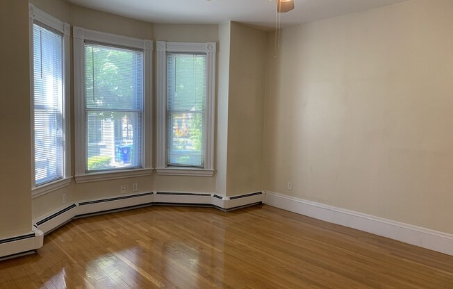 38 LOWELL AVE