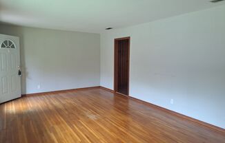 2 beds, 1 bath, $1,795