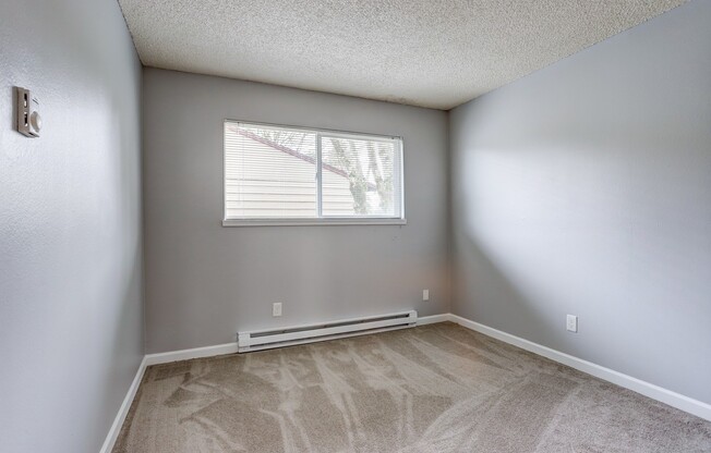 2 beds, 1 bath, 836 sqft, $1,495, Unit 37